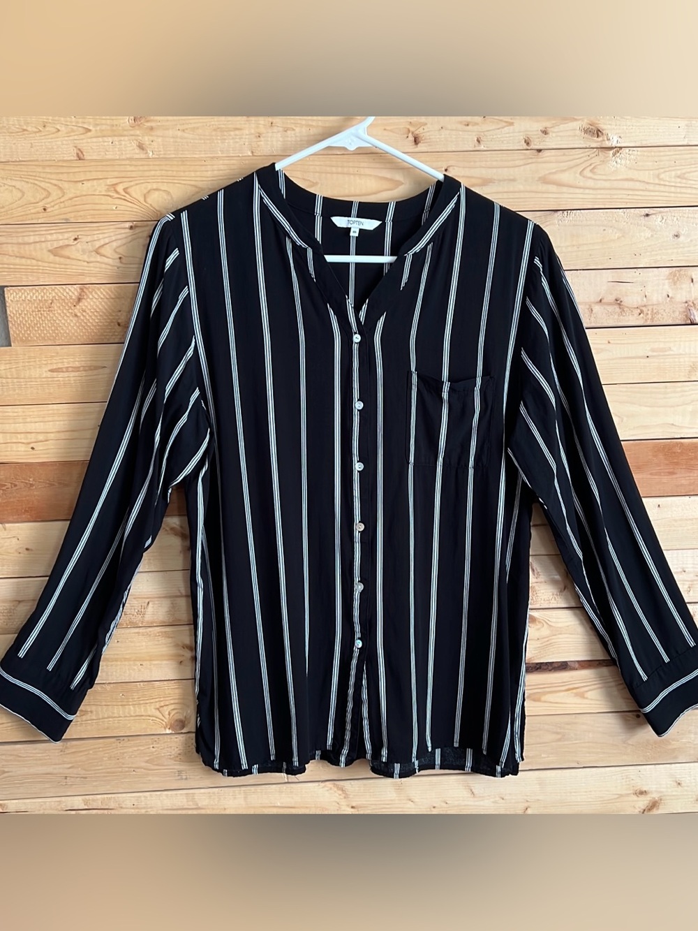 Topten Women’s Black White Stripes V-neckline Button Down Blouse Top Size XS/S